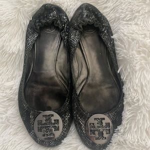 Tory Burch flats. Size 11. Snake print . Worn heal. No box